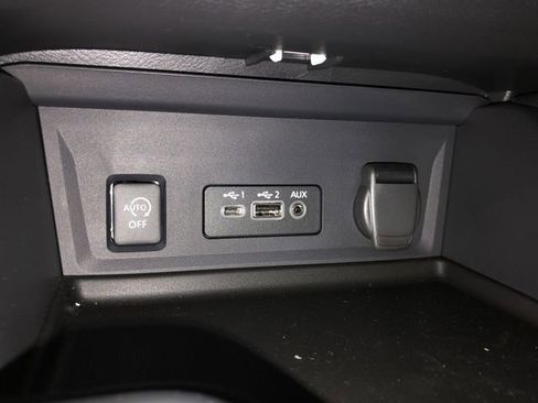 Certified 2025 Nissan Sentra SR w/ SR Premium Package image 26