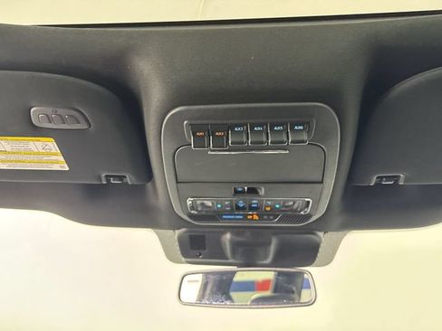 Used 2025 Ford F150 Raptor AWD/4WD image 11
