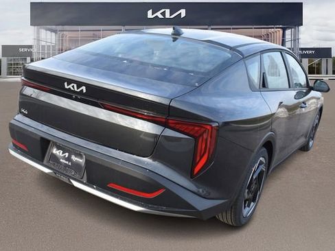 New 2026 Kia K4 EX image 4