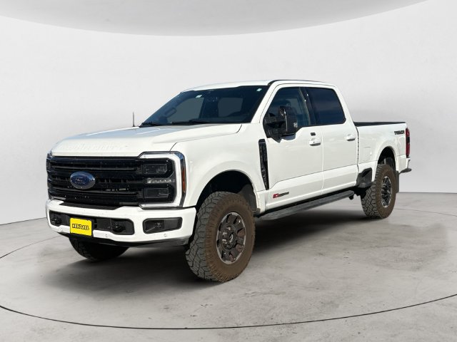 Used 2025 Ford F350 Platinum w/ Tremor Off-Road Package AWD/4WD image 1