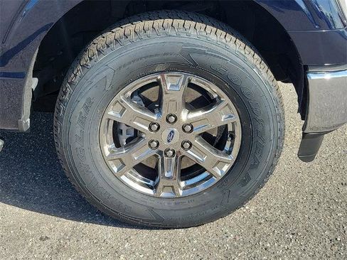 Certified 2022 Ford F150 XLT w/ Equipment Group 302A High image 7