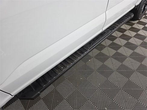 Used 2024 Ford F150 Lariat image 9