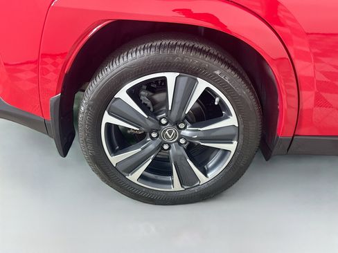 Used 2022 Lexus UX 250h w/ Premium Package AWD/4WD image 33