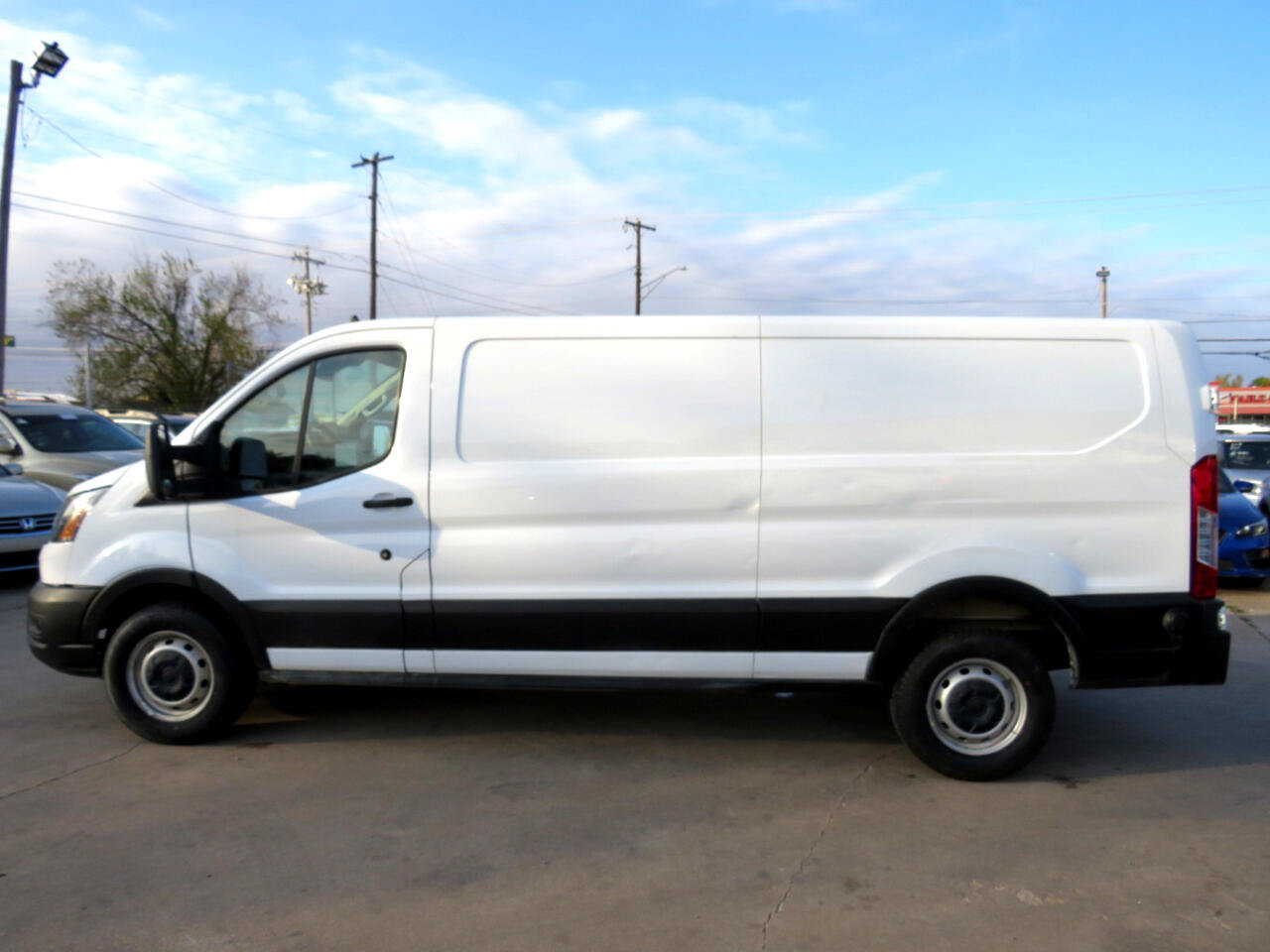 Used 2020 Ford Transit 250 Low Roof RWD image 31