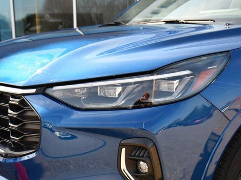 Used 2023 Ford Escape ST-Line Elite image 40