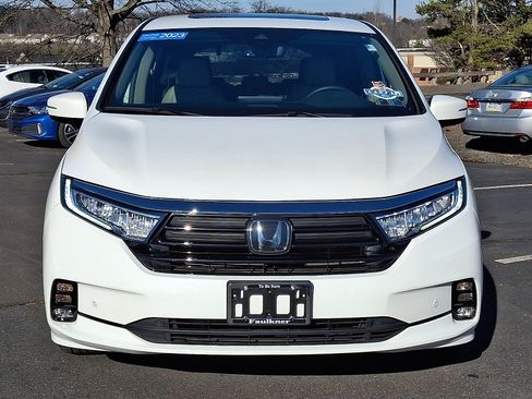 Used 2023 Honda Odyssey Elite image 2