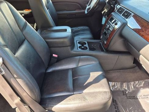 Used 2009 GMC Sierra 1500 SLT w/ SLT Convenience Package AWD/4WD image 23