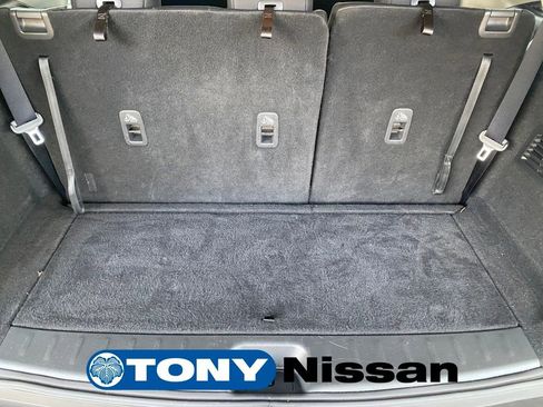 Used 2023 Nissan Pathfinder SV image 11