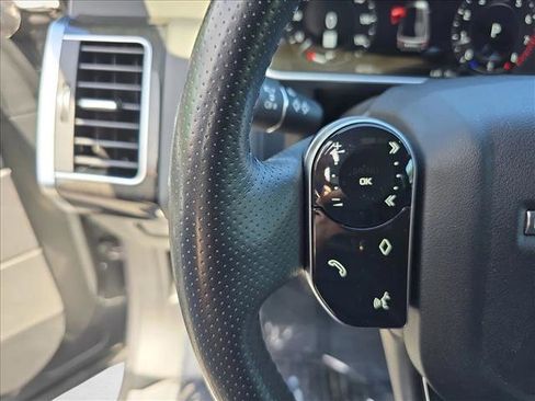 Used 2018 Land Rover Range Rover Sport HSE AWD/4WD image 17