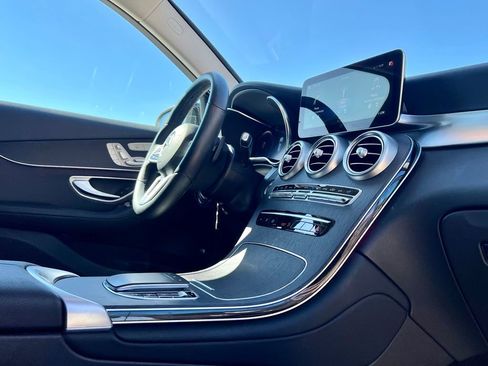 Certified 2021 Mercedes-Benz GLC 300 4MATIC image 11