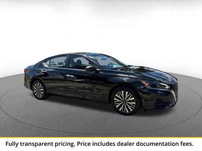Used 2025 Nissan Altima 2.5 SV