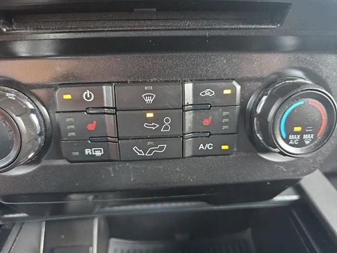 Used 2018 Ford F150 XLT w/ Equipment Group 302A Luxury AWD/4WD image 28