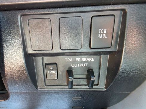 Used 2021 Toyota Tundra SR5 w/ SR5 Leather Package RWD image 21