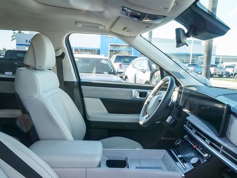 Used 2024 Hyundai Santa Fe Calligraphy image 16