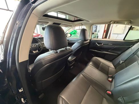 Used 2016 Lexus GS 200t image 18