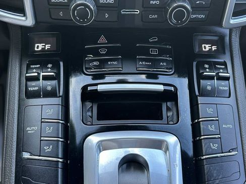 Used 2016 Porsche Cayenne AWD/4WD image 37