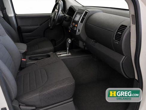 Used 2018 Nissan Frontier PRO-4X AWD/4WD image 16