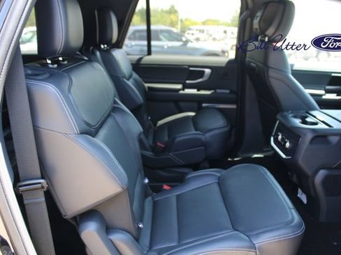 New 2027 Ford Expedition Max Platinum w/ Stealth Performance Package AWD/4WD image 9