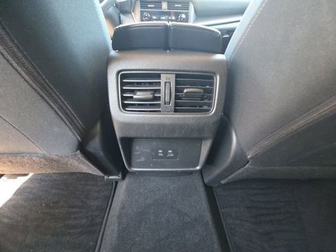 Used 2023 Nissan Rogue SV image 25