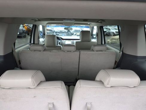 Used 2010 Ford Flex Limited AWD/4WD image 7