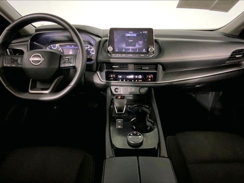 Used 2025 Nissan Rogue SV AWD/4WD image 15