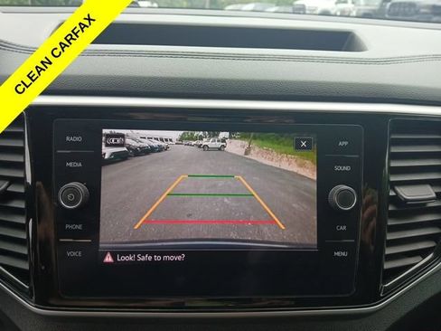 Used 2022 Volkswagen Atlas Cross Sport SE AWD/4WD image 18