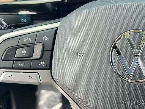 New 2026 Volkswagen Atlas SE image 19