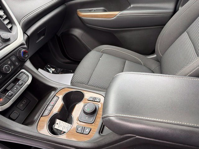 Used 2021 GMC Acadia SLE w/ Driver Convenience Package AWD/4WD image 17