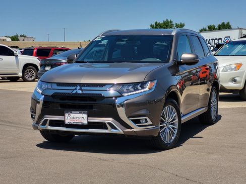 Used 2020 Mitsubishi Outlander GT AWD/4WD image 2