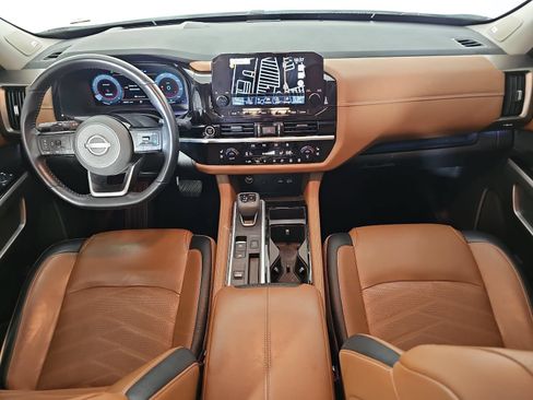 Used 2024 Nissan Pathfinder Platinum FWD image 31