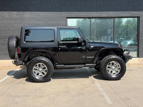 Used 2016 Jeep Wrangler Rubicon w/ Power Convenience Group AWD/4WD image 21