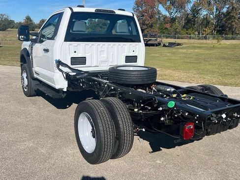 New 2026 Ford F550 4x4 SuperCab Super Duty image 3