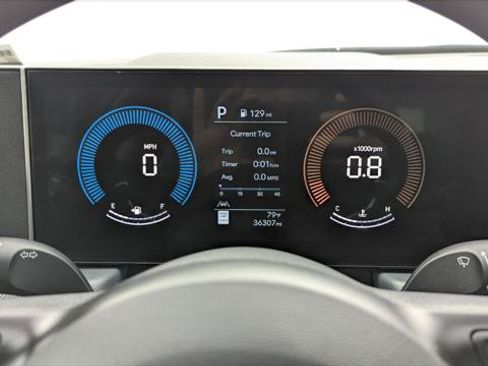 Used 2025 Hyundai Sonata SEL FWD image 27
