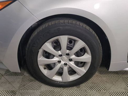 Used 2023 Toyota Corolla LE image 11