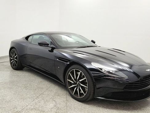 Used 2017 Aston Martin DB11 V12 RWD image 7