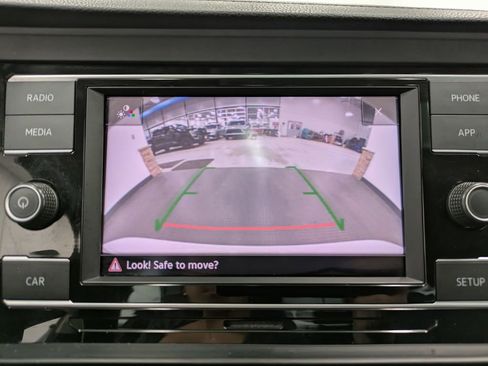 Used 2019 Volkswagen Jetta SE FWD image 14