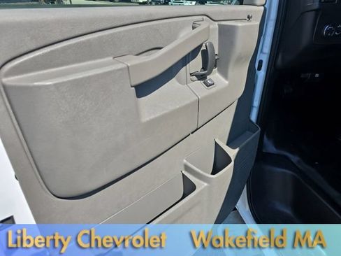 Used 2025 GMC Savana 2500 w/ Driver Convenience Package RWD image 20