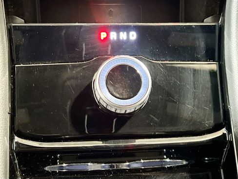 Used 2022 Jeep Grand Cherokee L Laredo image 12