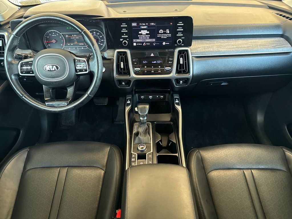 Used 2021 Kia Sorento EX FWD image 13