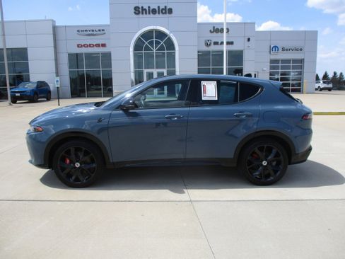 Used 2025 Dodge Hornet R/T w/ R/T Plus Package AWD/4WD image 3