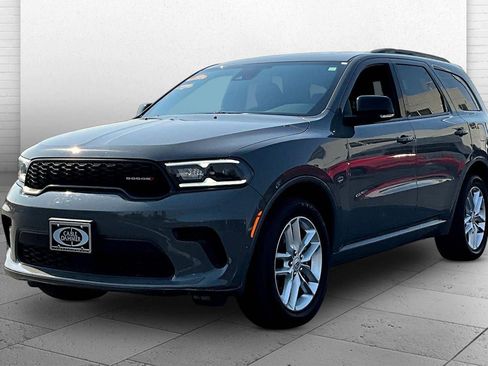 Used 2025 Dodge Durango GT AWD/4WD image 12