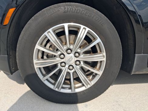 Used 2017 Cadillac XT5 Luxury FWD image 10