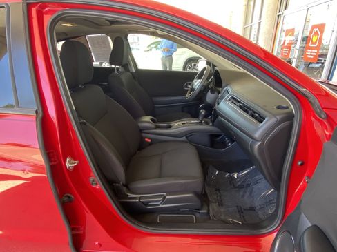 Used 2017 Honda HR-V EX image 38