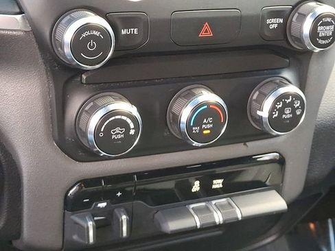 Used 2024 RAM 2500 Big Horn image 19