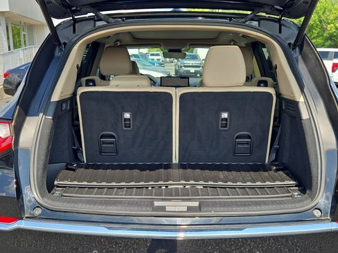 Used 2023 Acura MDX FWD w/ Technology Package image 13