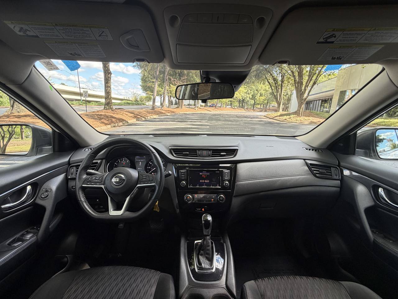 Used 2020 Nissan Rogue S w/ Special Edition Package FWD image 19