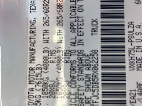 Used 2024 Toyota Tundra Limited image 32