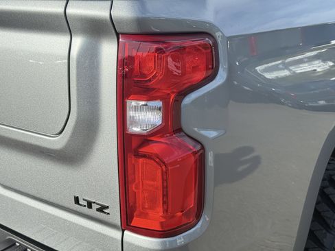 New 2026 Chevrolet Silverado 1500 LTZ w/ Technology Package AWD/4WD image 39