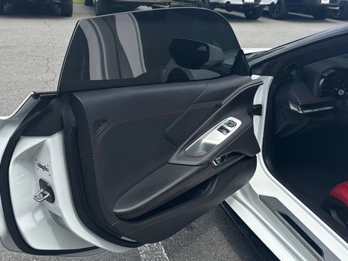 Used 2021 Chevrolet Corvette Stingray Coupe w/ 1LT RWD image 10