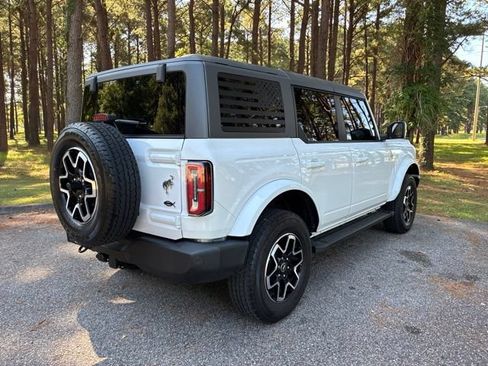 Used 2024 Ford Bronco Outer Banks AWD/4WD image 3